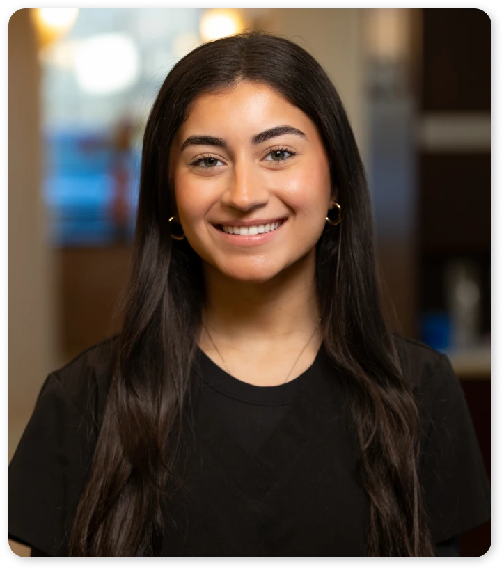 Zahra - Dental Assistant